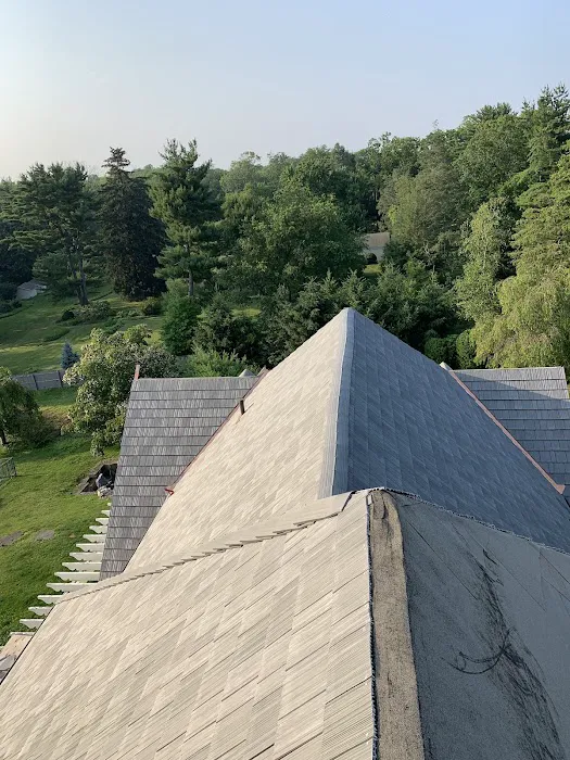 O & C Roofing and Siding LLC Picture 8