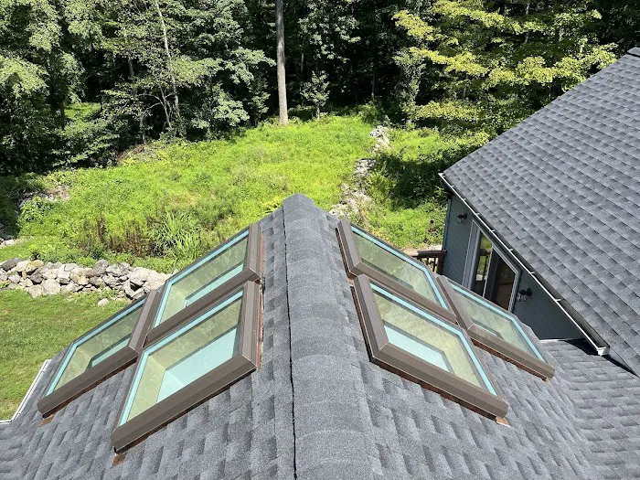 O & C Roofing and Siding LLC Picture 9