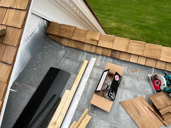 Cedar & Copper Picture 10