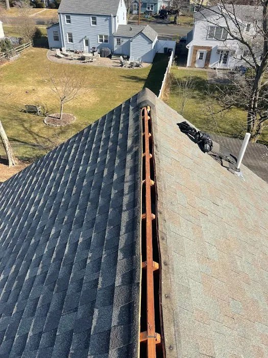 New Haven Roofing LLC Picture 3