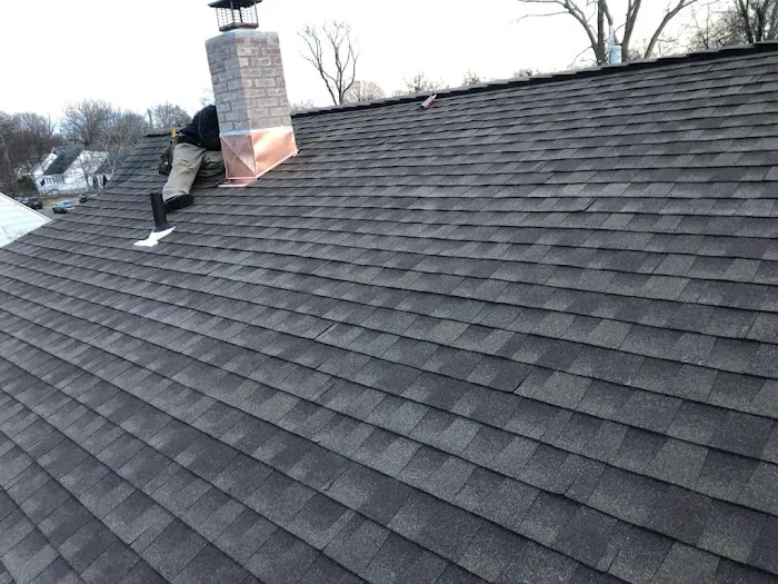 E&A Roofing Company LLC Picture 2
