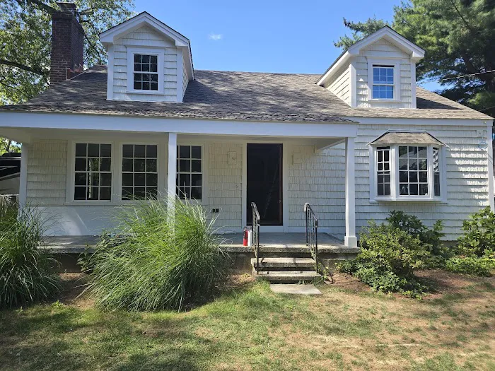 Ecuaroofing & siding Picture 5