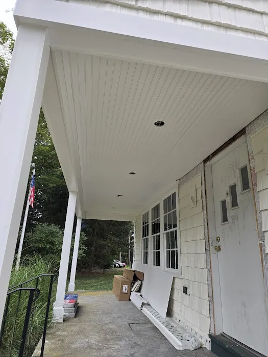 Ecuaroofing & siding Picture 4