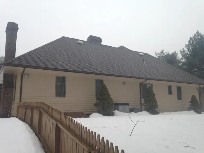 BEST CONNECTICUT ROOFING LLC Picture 3