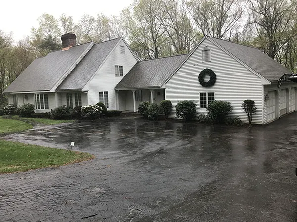 Rob's Roofing, LLC Picture 6