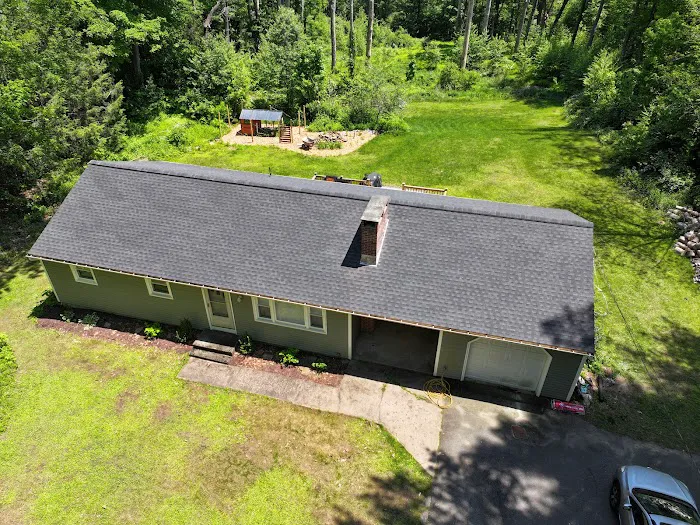 KM&M Roofing LLC Picture 10