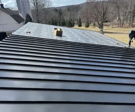 AA roofing llc