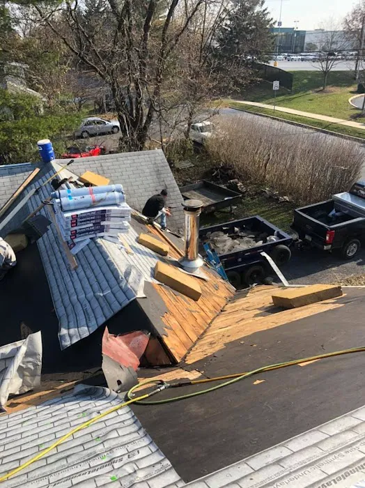 TJ's Shingles LLC Picture 3