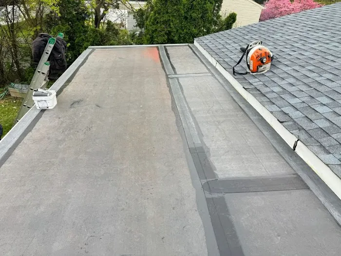 TJ's Shingles LLC Picture 2