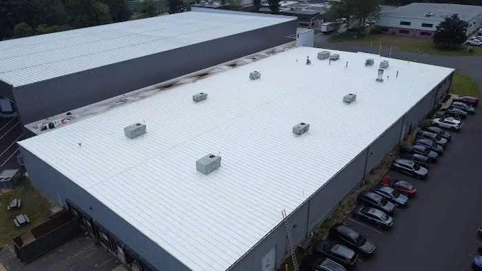 Pinnacle Roofing | commercial industrial, and residential roofing services Picture 3