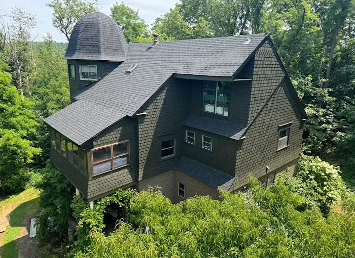 WB Roofing & Siding Picture 3