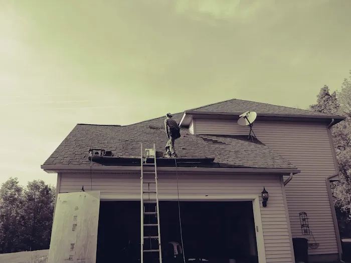 Mike's Roofing Repair and Carpentry Picture 2