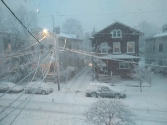 H&R Roofing & Remodeling and Air Duct Cleaning Services Picture 5