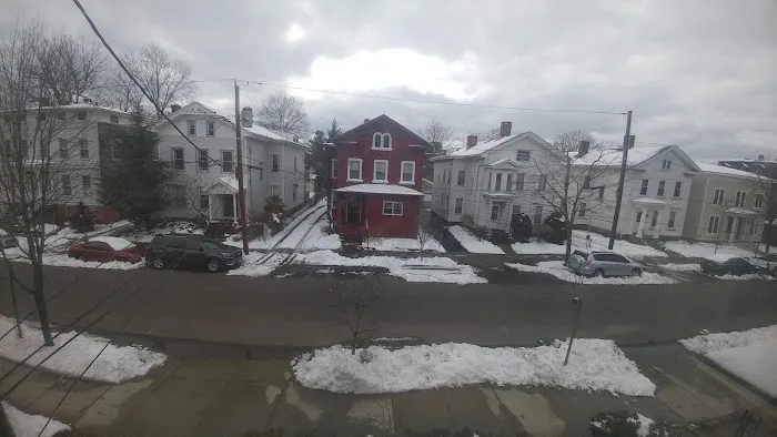 H&R Roofing & Remodeling and Air Duct Cleaning Services Picture 1