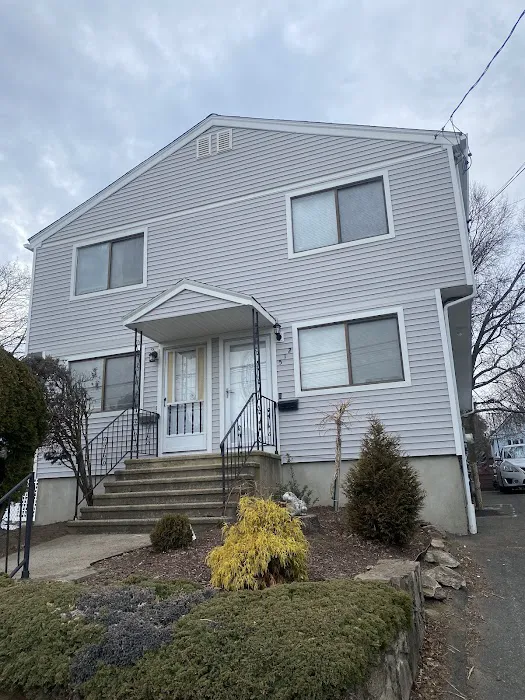 Pro Exteriors LLC Picture 4