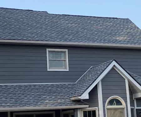 Cedar Creek Roofing & Siding Inc