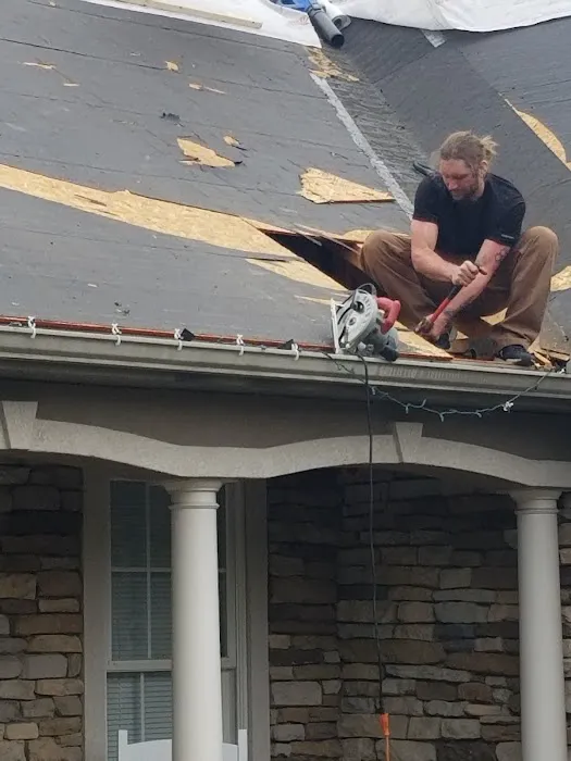 HARTZ ROOFING Picture 1