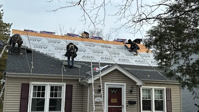 CMW Roofing, Siding, & Gutters Picture 3