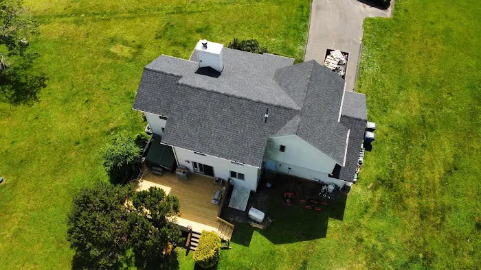 C and C Roofing LLC Picture 1