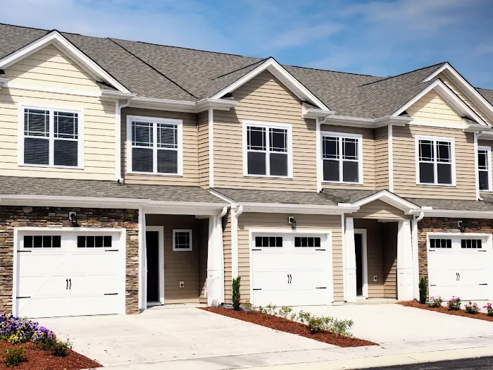 R. Short Roofing Picture 4