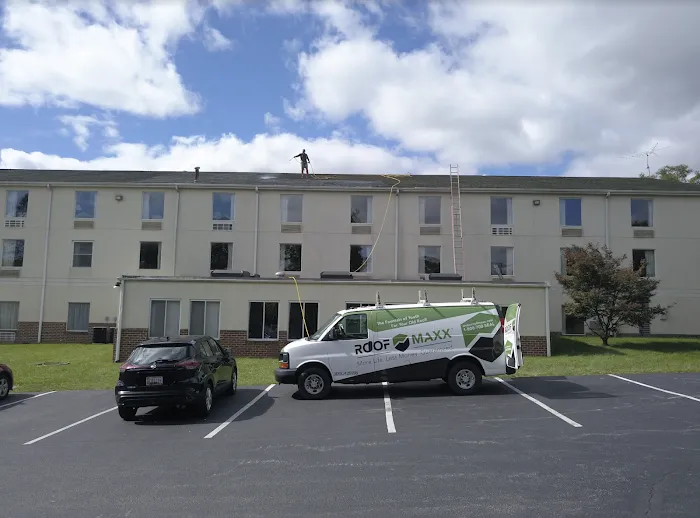 Triple R Roofing & Siding Picture 1