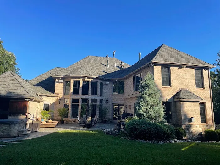 Triple R Roofing & Siding Picture 1