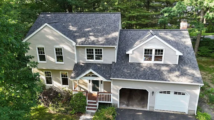 LA ROOFING LLC Picture 2