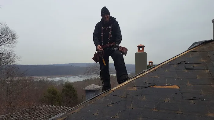 HouseTopKing LLC Picture 1