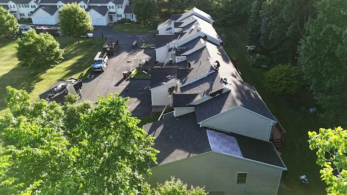 LA Roofing LLC Picture 1