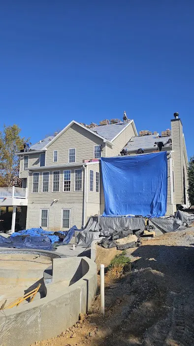 Rivera Contractors & Roofing LLC Picture 1