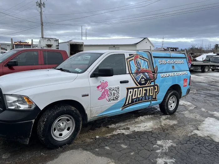 Rooftop Titans Picture 2