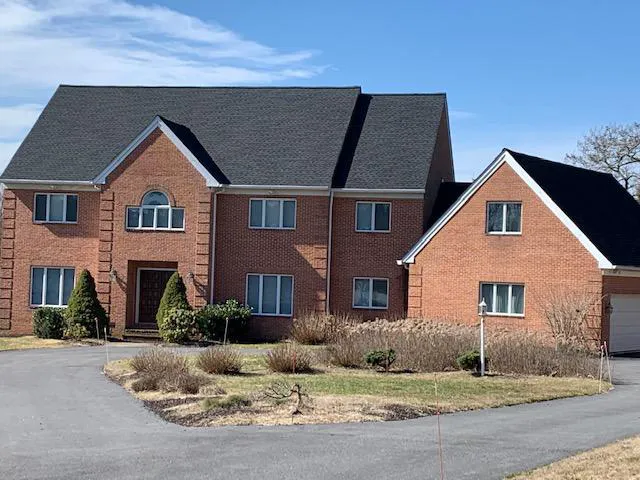 The Thomas Roofing Company, Inc. Picture 8