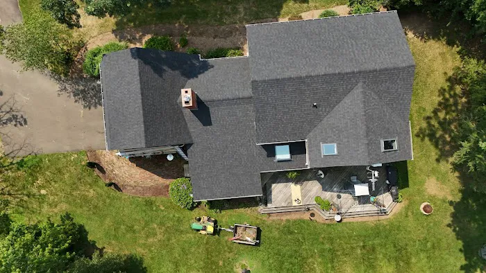 What's On My Roof? Picture 1