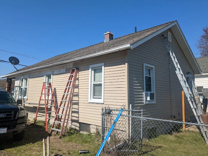 Cedar Falls Roofing and Siding Picture 6