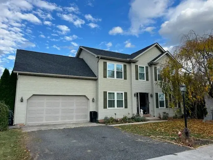 CR3 American Exteriors-Windham Picture 2