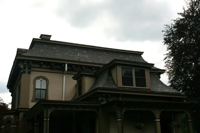 McClintock Roofing Picture 1