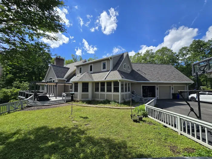 Mid Atlantic Gutters & Roofing Picture 1