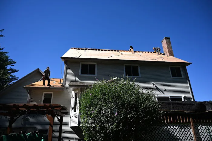 Valley Roofing and Restoration Picture 1