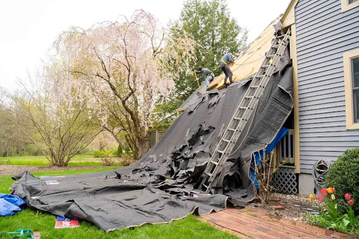 Valley Roofing and Restoration Picture 7