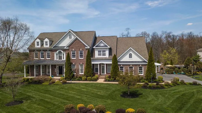 Blue Line Roofing & Exteriors Picture 7