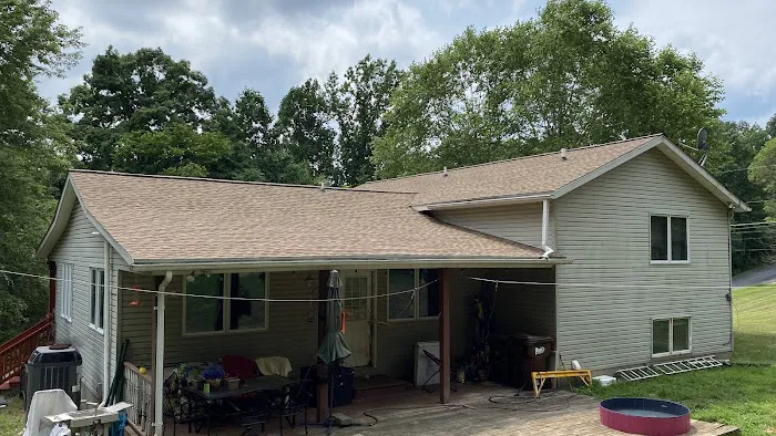 Blue Line Roofing & Exteriors Picture 2