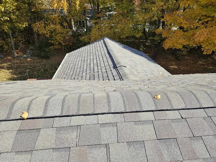 JS and R Roofing Company | Roofer | Siding | Gutters Contractor Picture 8