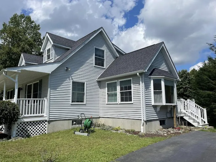 JS and R Roofing Company | Roofer | Siding | Gutters Contractor Picture 2