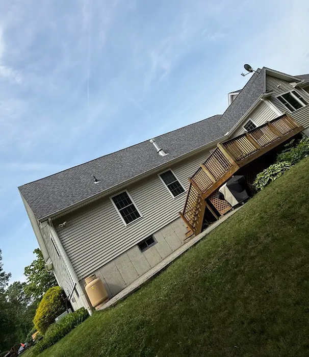 HARTS ROOFING Picture 2