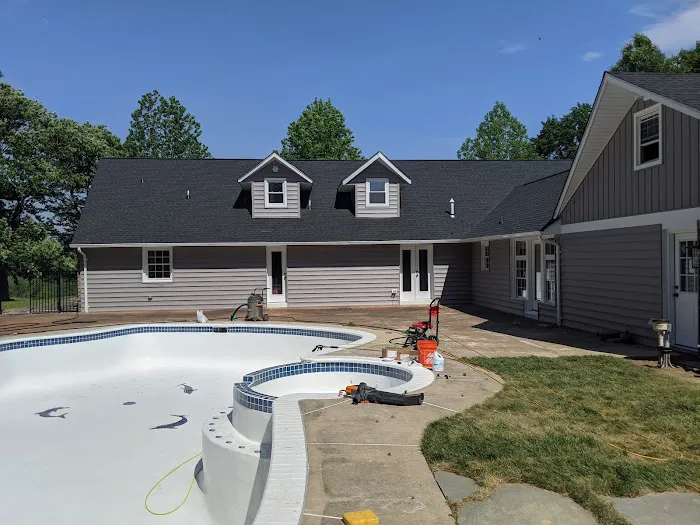 E J Siding Gutters & Roof LLC Picture 1