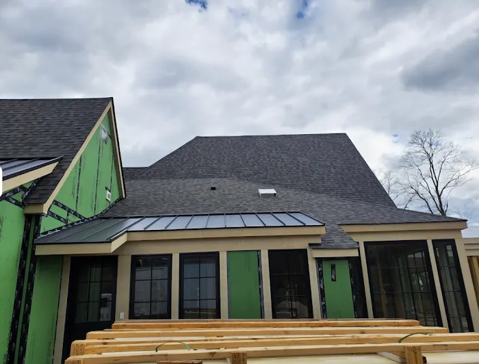 Elite Siding Gutters Roofing LLC Picture 2