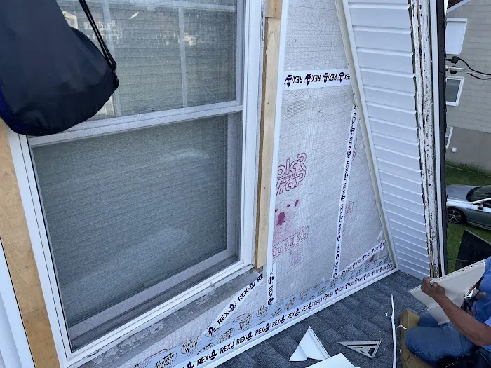 Bob & Son's Roofing Picture 10