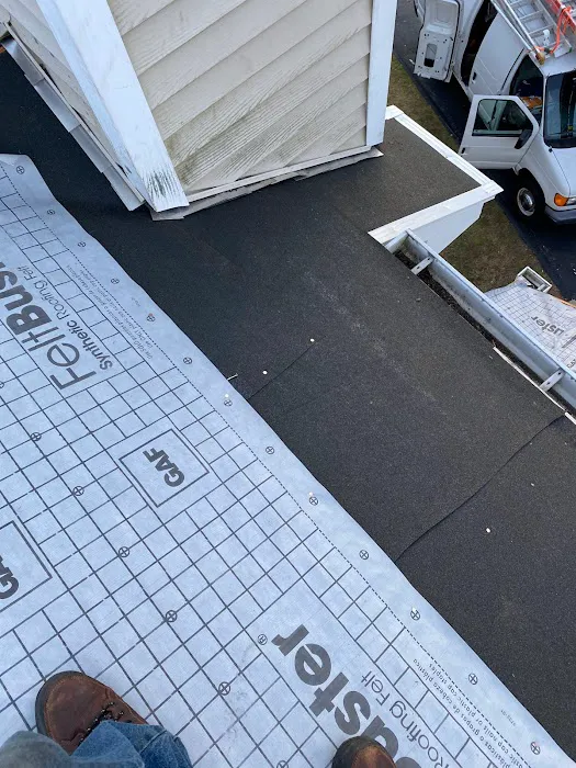 MJ ROOFING SIDING & MORE LLC Picture 2