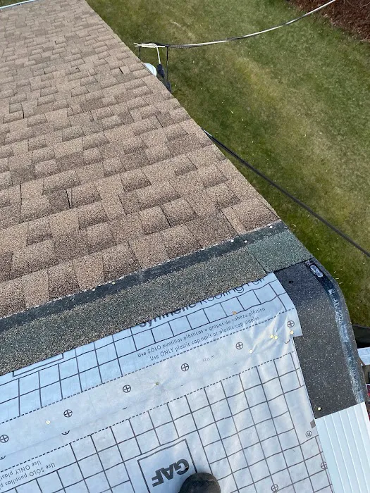 MJ ROOFING SIDING & MORE LLC Picture 4