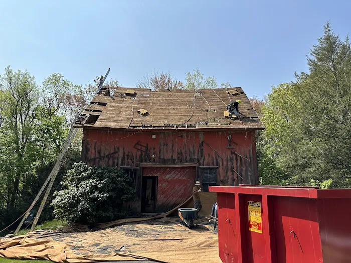 The NorthFace Roofing Company - MA Picture 1